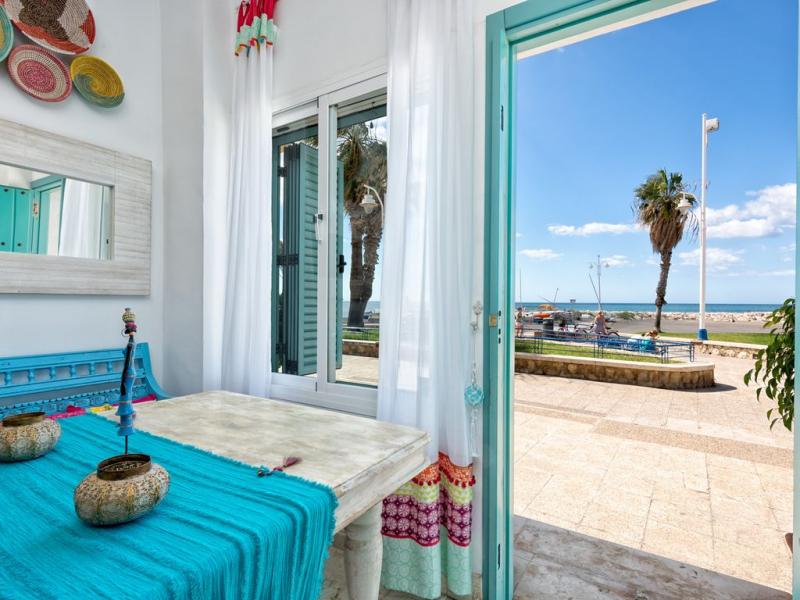 Charmant huis aan het strand in Malaga met een geweldig terras en